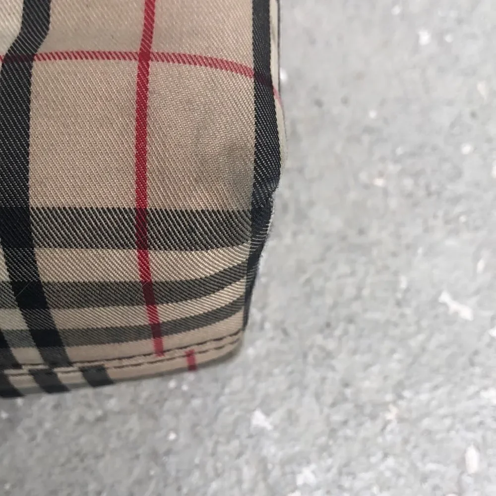 Burberry Sm all tote